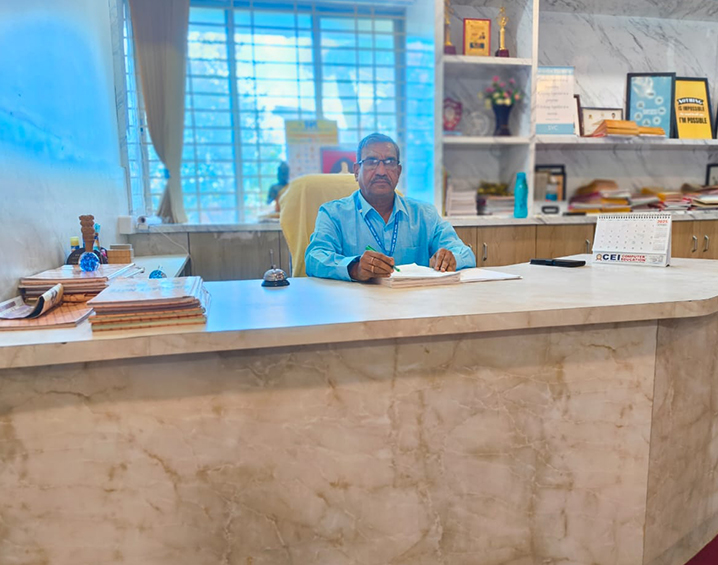 Mr. C. Manivannan, M.Sc., M.Ed.,
                                M.Phil.